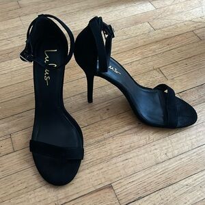 Black thin heel ankle strap heels LIKE NEW
